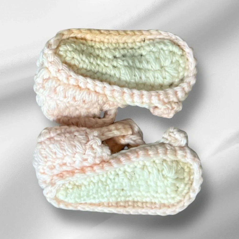 Vintage Hand Crocheted Pink‎ Baby Shoes